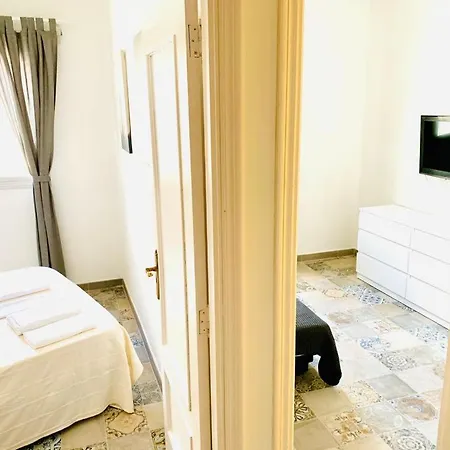 公寓 Efigenia Playa/mar 3 *